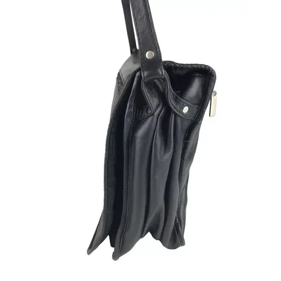 Wilsons Leather Unisex Black Inner Dividers Snap Crossbody Strap Messenger Bag - Picture 3 of 10